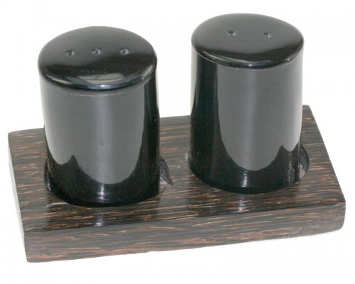 19-174 Horn schwarz Salz+ Pfeffer auf Unters.
