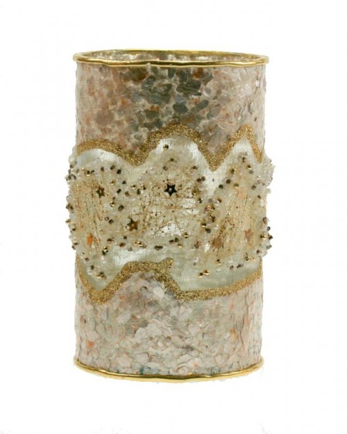 38-005 Vase with pearls