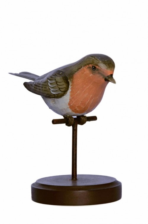 32-191 European robin on base